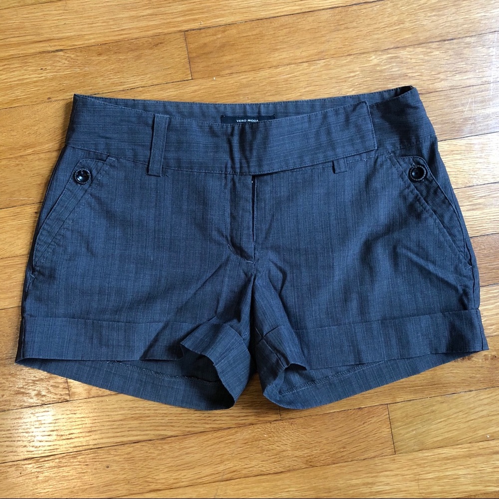 Dressy Vero Moda shorts - grey